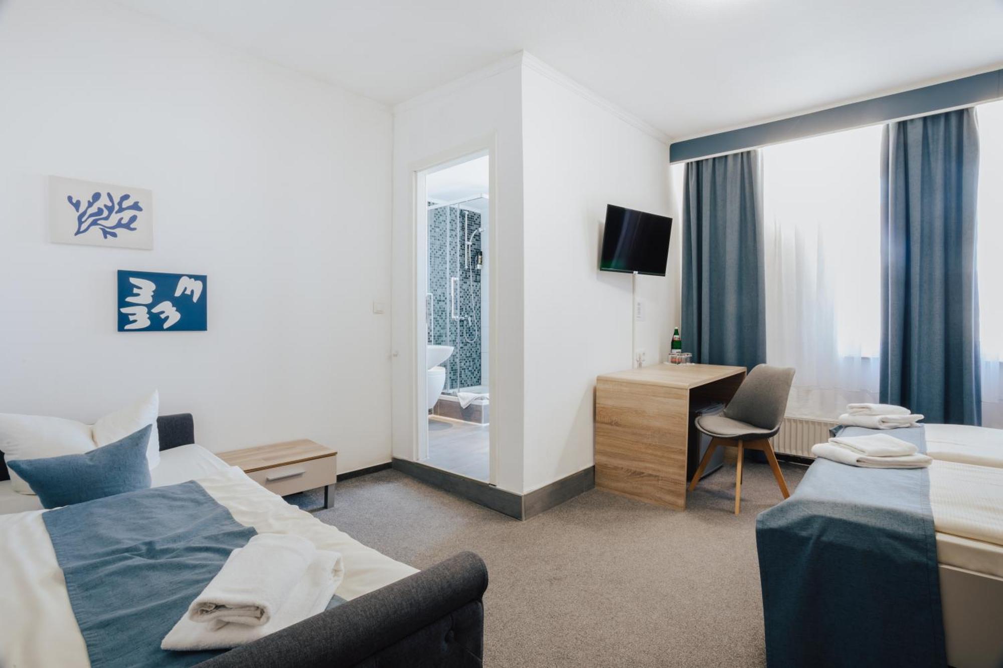 Hotel & Restaurant Wiggers Bad Oldesloe Ngoại thất bức ảnh